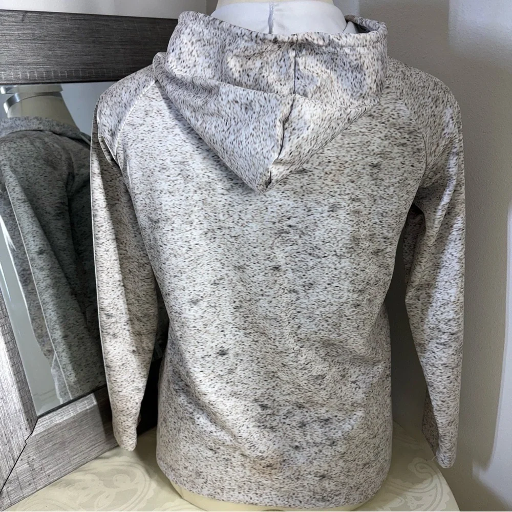 Source Unknown Gray Sweater with Vintage Logo